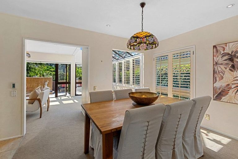 Photo of property in 4 Saddleback Rise, Murrays Bay, Auckland, 0630