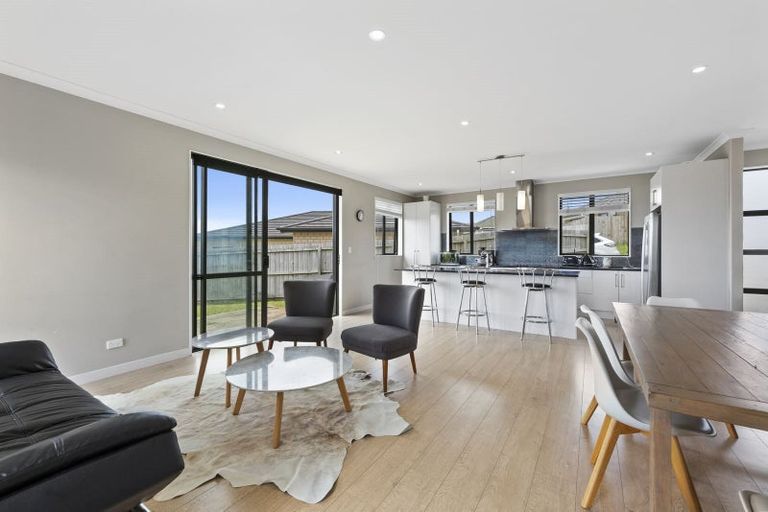 Photo of property in 9 Penny Lane, Pukekohe, 2120