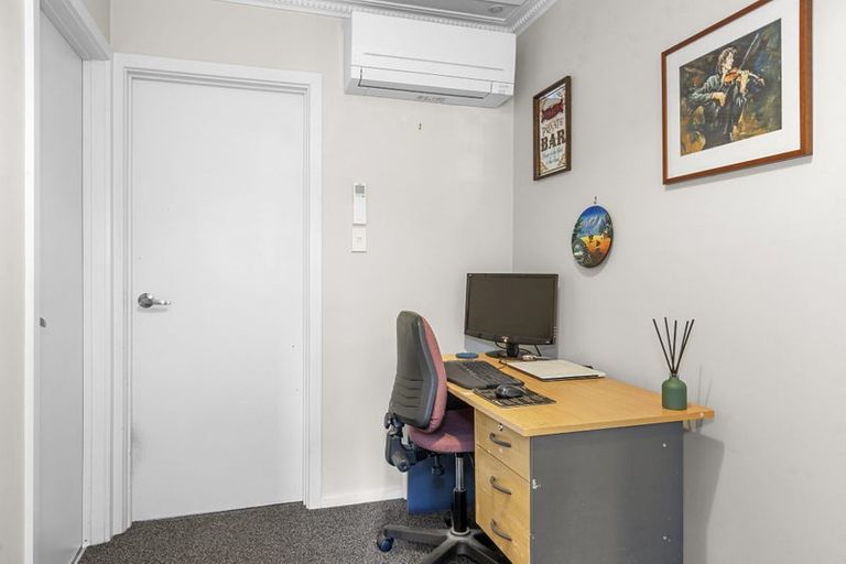 Photo of property in 1/310 Memorial Avenue, Burnside, Christchurch, 8053