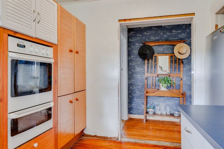 Photo of property in 17 Dawson Street, Pahiatua, 4910