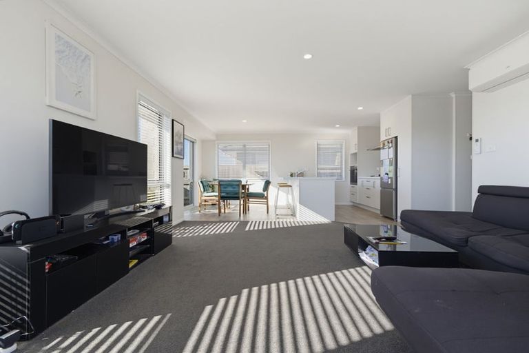 Photo of property in 1 Te Wharo Drive, Papamoa, 3118