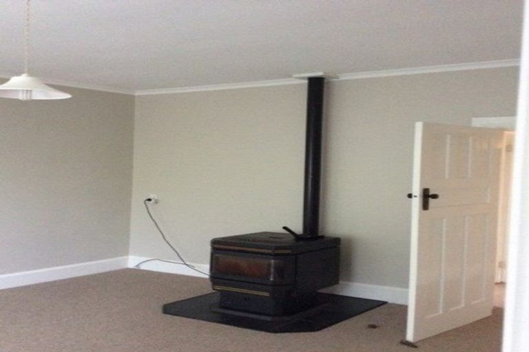 Photo of property in 6 Ashmore Avenue, Cobden, Greymouth, 7802