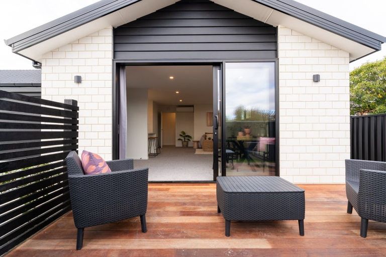 Photo of property in 2/8 Dryden Street, Stoke, Nelson, 7011