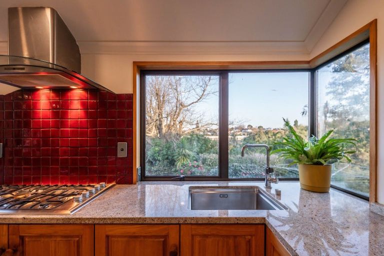 Photo of property in 1 Victoria Street, Cambridge, 3434