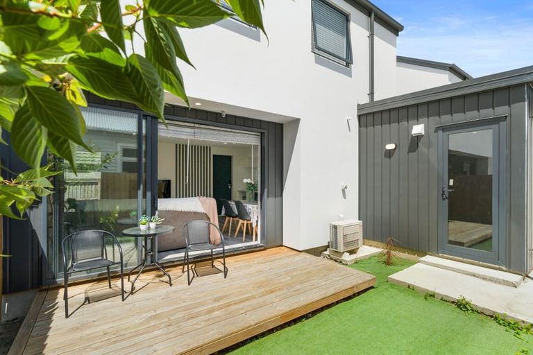 Photo of property in 2/58 Division Street, Riccarton, Christchurch, 8041