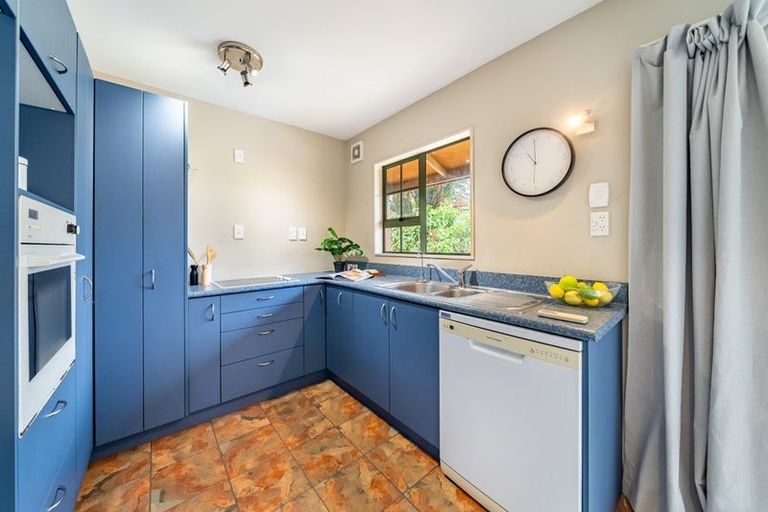 Photo of property in 39 Avro Road, Blue Mountains, Upper Hutt, 5371