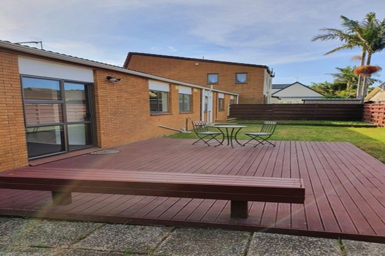 Photo of property in 1/30 Vivian Wilson Drive, Eastern Beach, Auckland, 2012