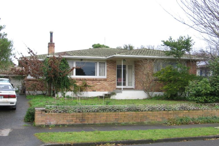 Photo of property in 6 Antrim Place, Hokowhitu, Palmerston North, 4410