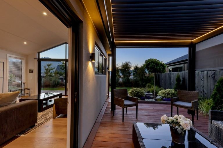 Photo of property in 66 Spur Ridge Rise, Jacks Point, 9371