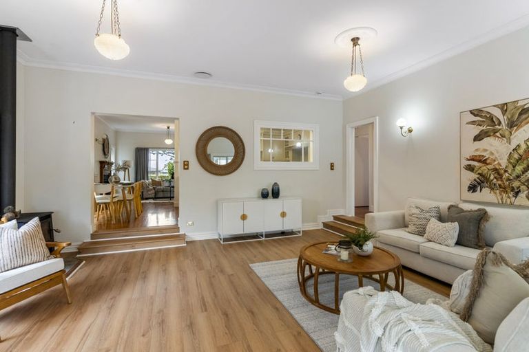 Photo of property in 33 Churchill Road, Cockle Bay, Auckland, 2014