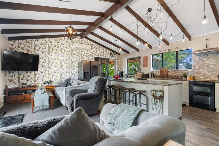 Photo of property in 1891 Cambridge Road, Cambridge, 3434