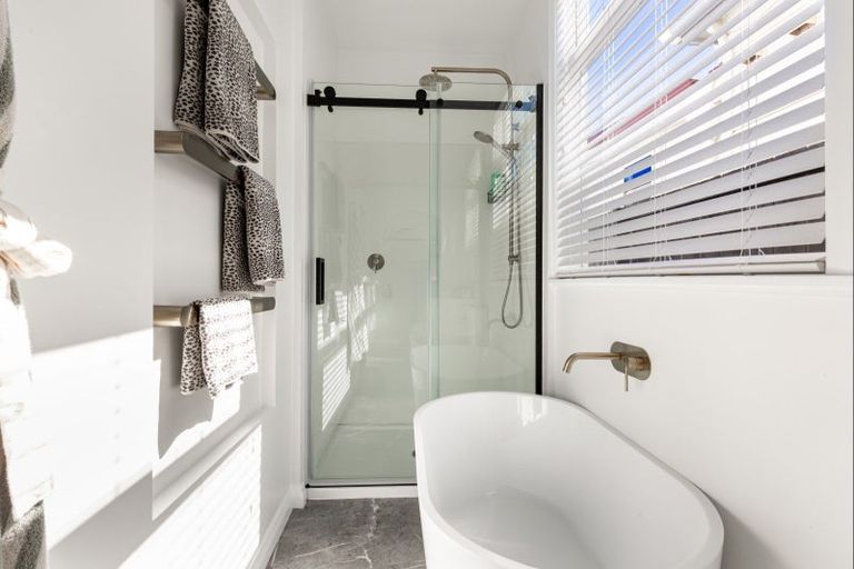 Photo of property in 89 Standen Street, Karori, Wellington, 6012