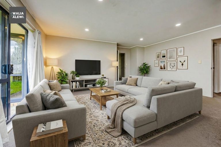 Photo of property in 34 Liddesdale Place, Papakura, 2110