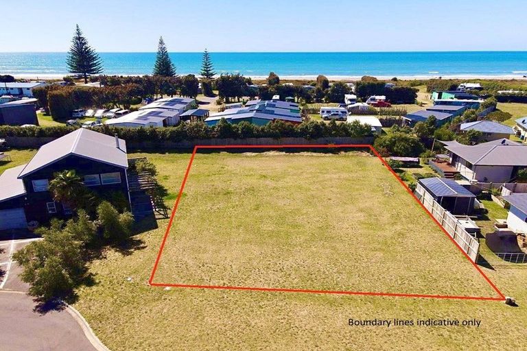 Photo of property in 4 Rangihaerepo Key, Waiotahe, Opotiki, 3198