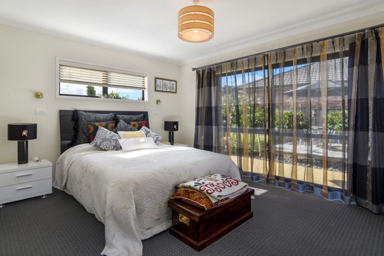 Photo of property in 14 Bathurst Crescent, Pyes Pa, Tauranga, 3112