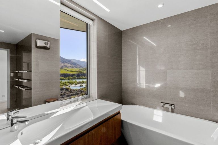 Photo of property in 52 Pearson Road, Cromwell, 9384