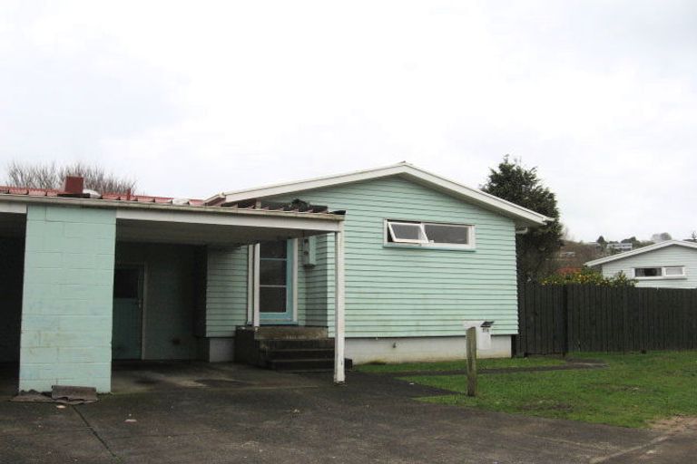 Photo of property in 11a Dulcie Place, Red Hill, Papakura, 2110