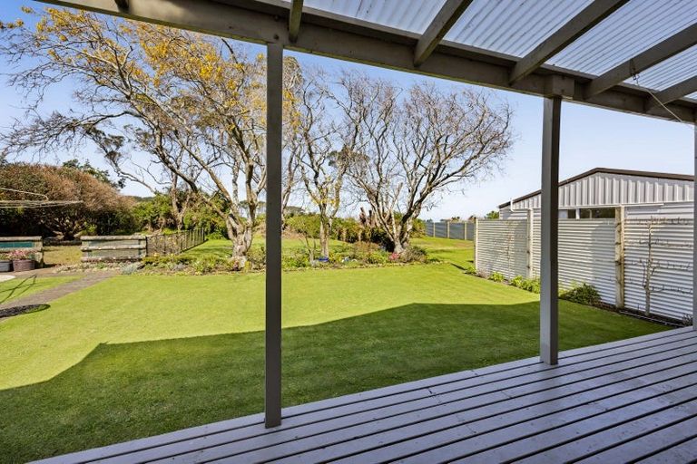 Photo of property in 107-109 Ihaia Road, Opunake, 4616