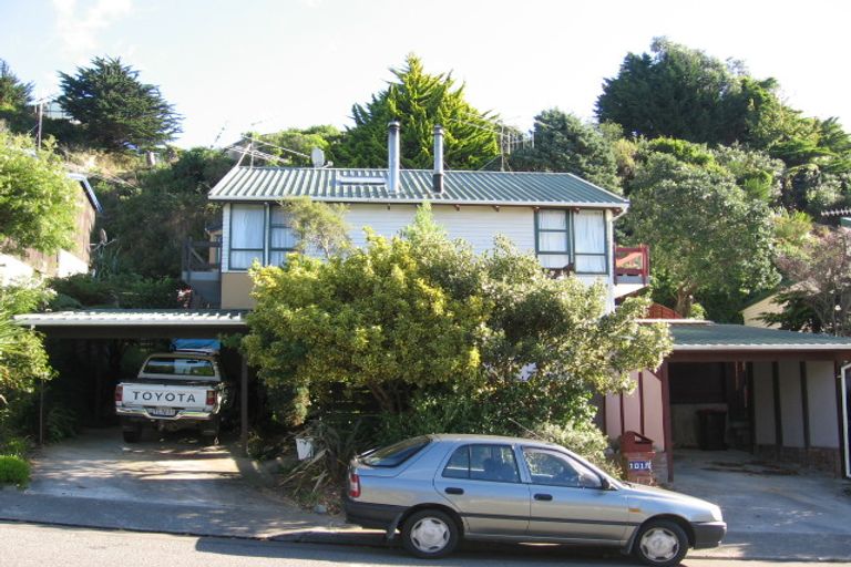 Photo of property in 101 Churton Drive, Churton Park, Wellington, 6037