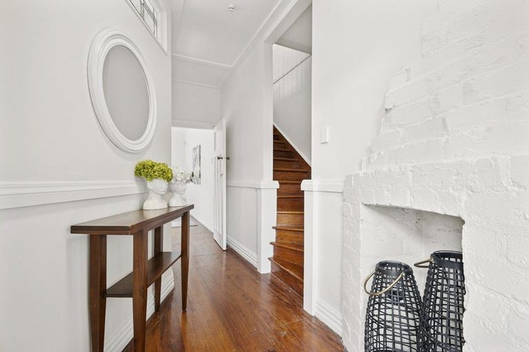 Photo of property in 40 Holloway Road, Aro Valley, Wellington, 6021