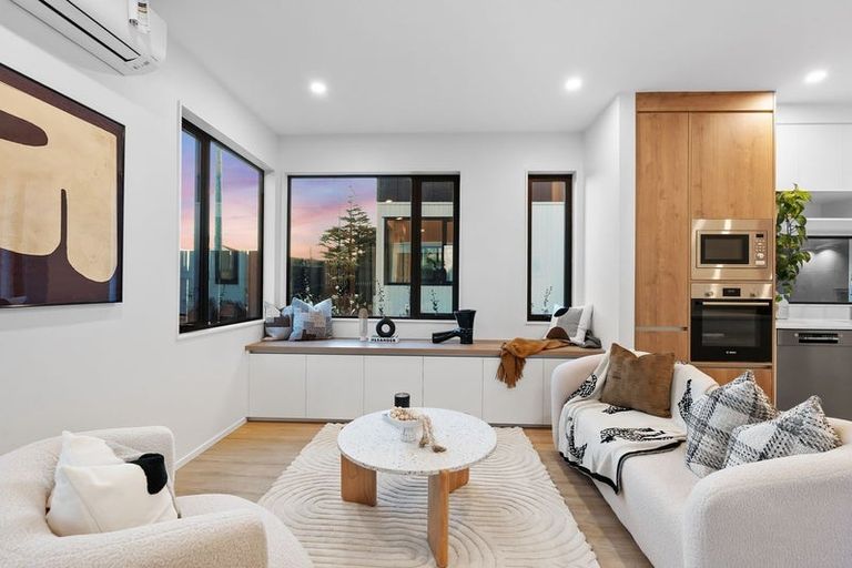 Photo of property in 1c Maxwelton Drive, Mairangi Bay, Auckland, 0630