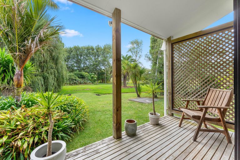 Photo of property in 1110 Leigh Road, Matakana, Warkworth, 0985