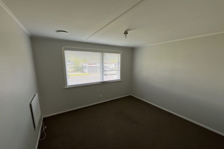 Photo of property in 40 Hillside Drive, Maoribank, Upper Hutt, 5018