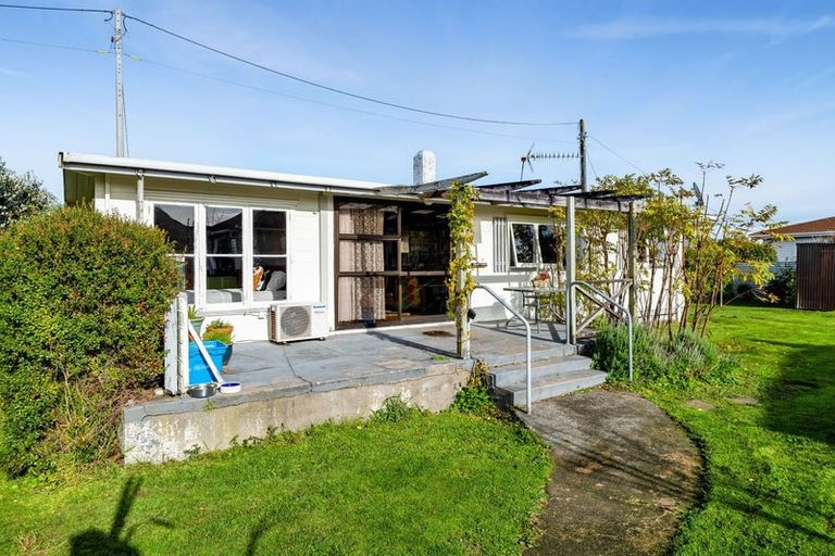 Photo of property in 23 Vogel Street, Hawera, 4610