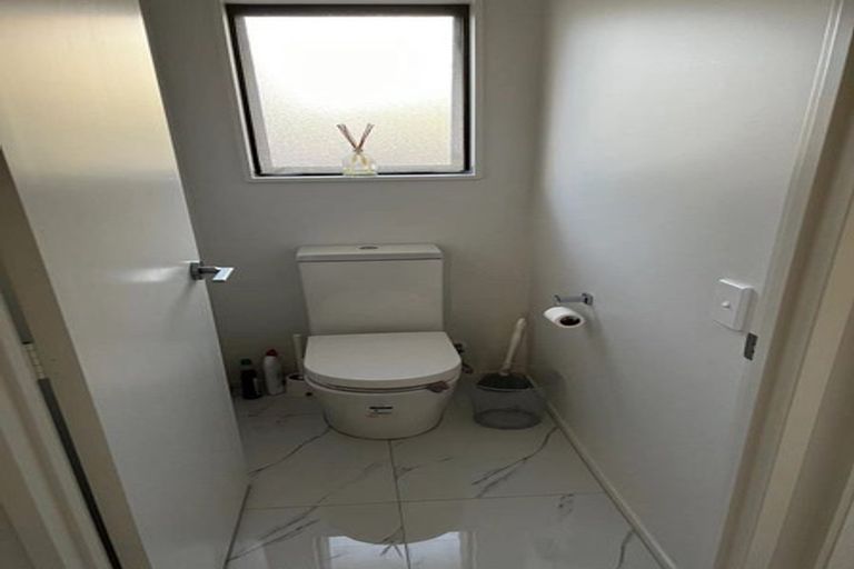 Photo of property in 1/21 Raines Avenue, Forrest Hill, Auckland, 0620