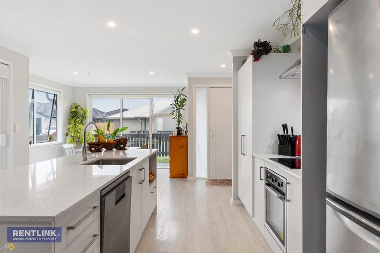 Photo of property in 118 Union Drive, Papamoa, 3118