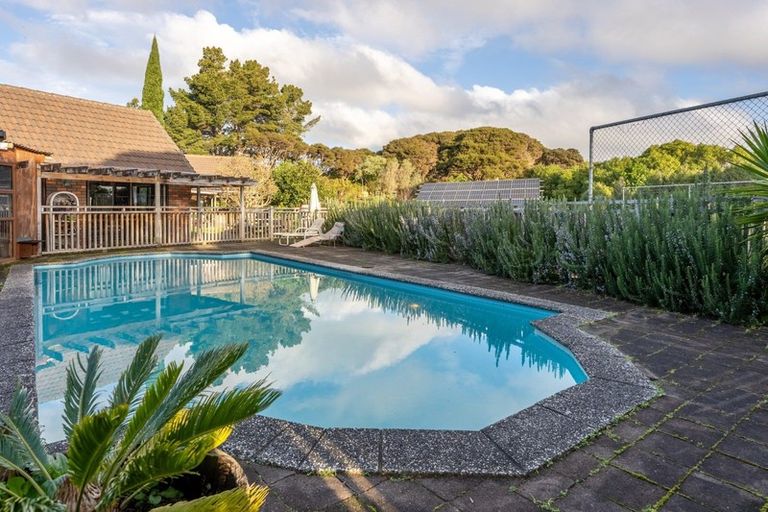 Photo of property in 150 Otaihanga Road, Otaihanga, Paraparaumu, 5036