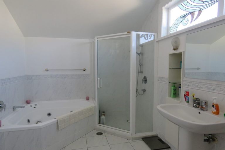 Photo of property in 7 Cameron Street, Takapuna, Auckland, 0622