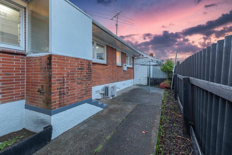 Photo of property in 2/278 Shirley Road, Papatoetoe, Auckland, 2025
