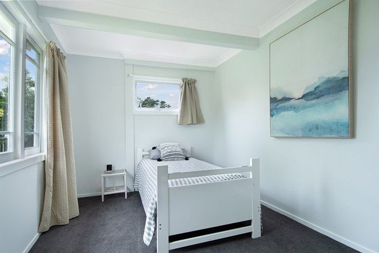 Photo of property in 12 Mildon Road, Waitakere, Auckland, 0782