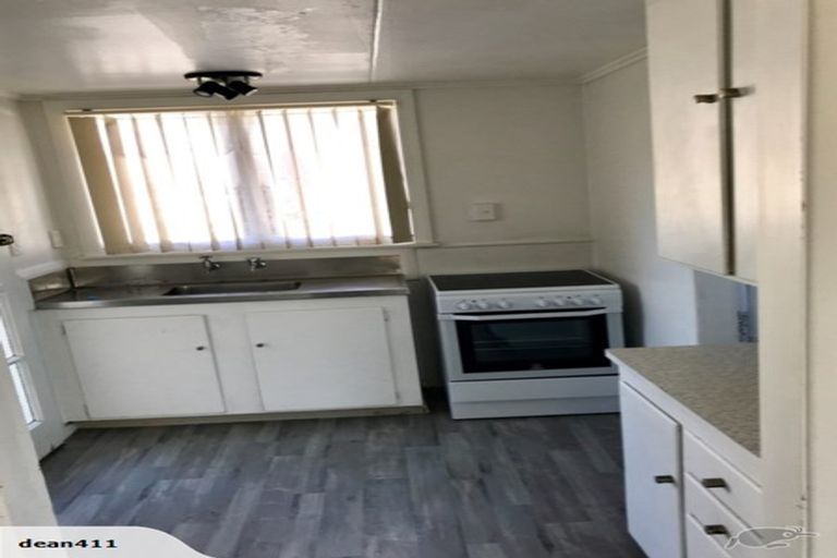 Photo of property in 2/7 Duke Street, Papakura, 2110