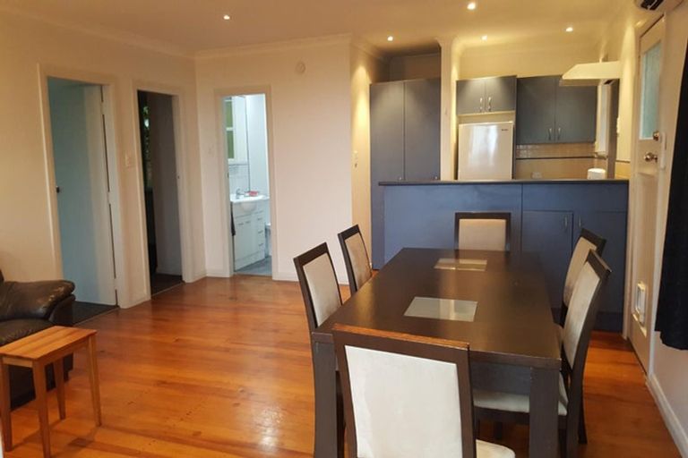 Photo of property in 77 Maungaraki Road, Korokoro, Lower Hutt, 5012