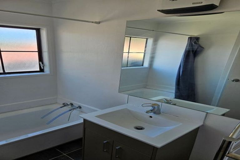 Photo of property in 57 Gills Road, Bucklands Beach, Auckland, 2014