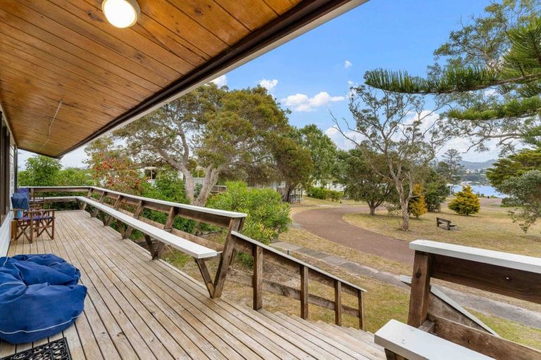 Photo of property in 33 Dunlop Drive, Pauanui, Hikuai, 3579