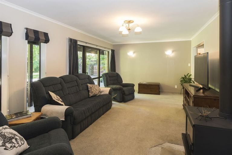 Photo of property in 87 Kippenberger Avenue, Rangiora, 7400