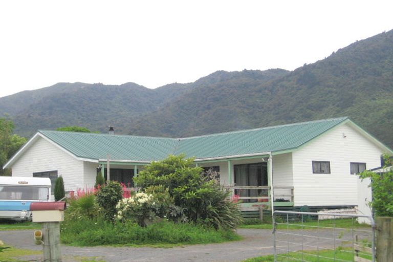 Photo of property in 48 Stirling Street, Te Aroha, 3320
