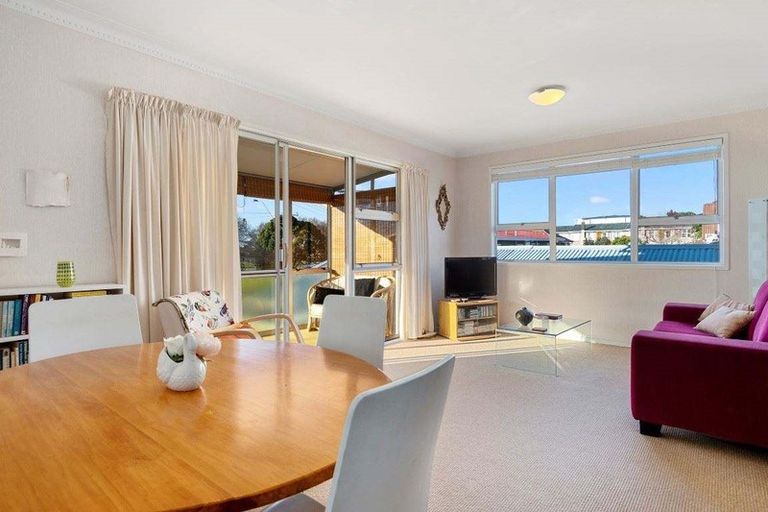 Photo of property in 76c Vale Street, Otumoetai, Tauranga, 3110
