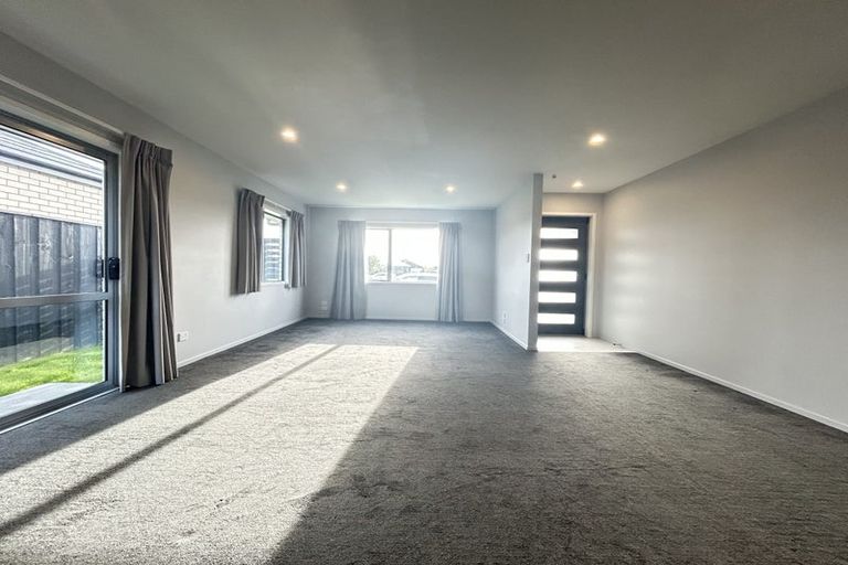 Photo of property in 22 Hannington Way, Rolleston, 7615