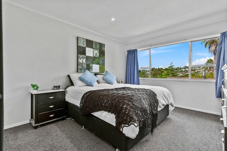 Photo of property in 34 Redwood Drive, Massey, Auckland, 0614