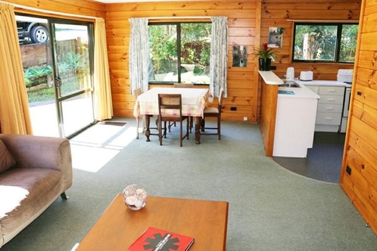 Photo of property in 16 Frank Street, Oneroa, Waiheke Island, 1081