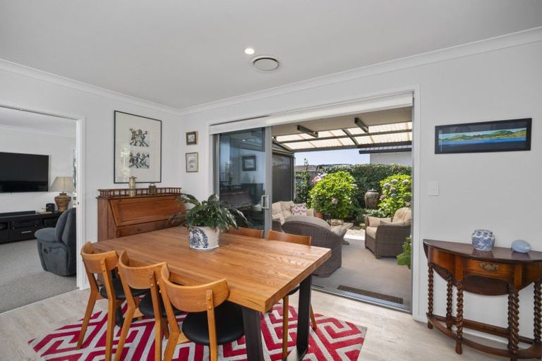 Photo of property in 40 Charlotte Drive, Omokoroa, 3114