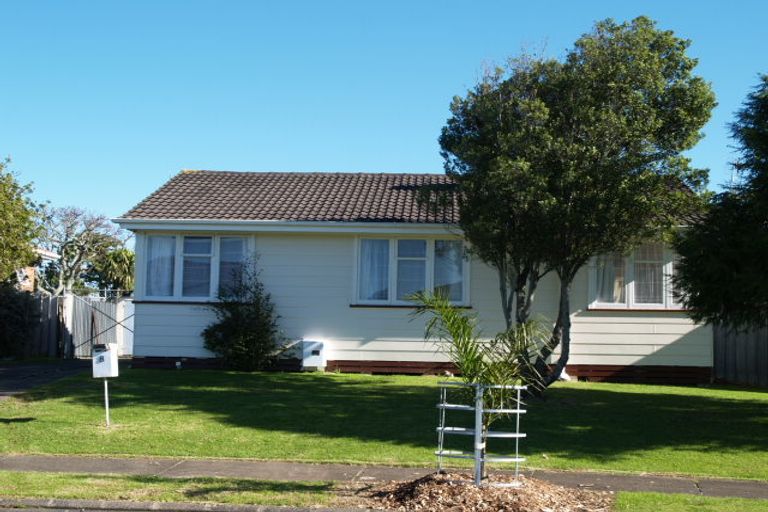 Photo of property in 16 Courtenay Crescent, Mangere East, Auckland, 2024