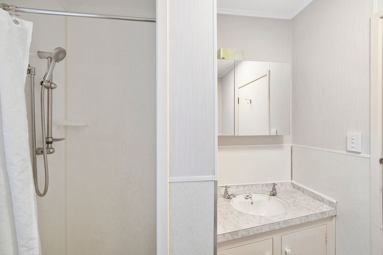 Photo of property in 3a Clare Street, Cambridge, 3434