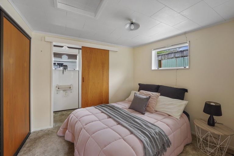 Photo of property in 21 Hall Grove, Ebdentown, Upper Hutt, 5018