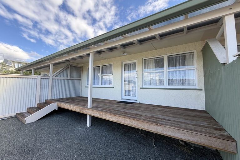 Photo of property in 2/25 Fergusson Street, Stoke, Nelson, 7011