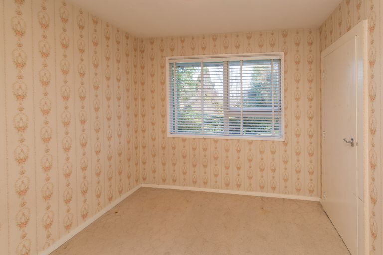 Photo of property in 24 Woodend Road, Woodend, 7610